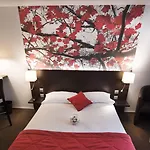 Pavillon Des Gatines فندق