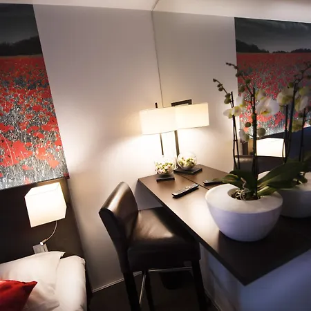 Hotel Pavillon Des Gatines 3*