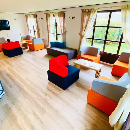 Pavillon Des Gatines Hotel 3*