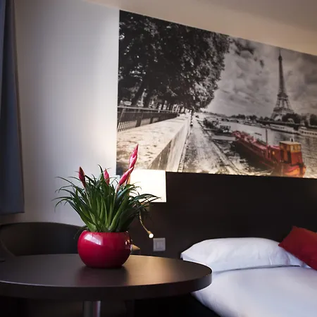 Pavillon Des Gatines Hotel Plaisir