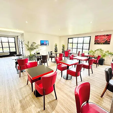 Hotel Pavillon Des Gatines Plaisir